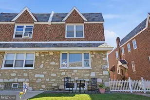 1025 Friendship St, Philadelphia, PA 19111 - Photo 3