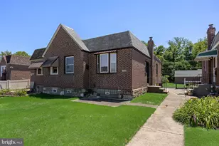 7929 Lister St, Philadelphia, PA 19152 - Photo 3