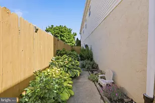 9223 Marsden St, Philadelphia, PA 19114 - Photo 33