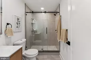 739 N Capitol St, Philadelphia, PA 19130 - Photo 13