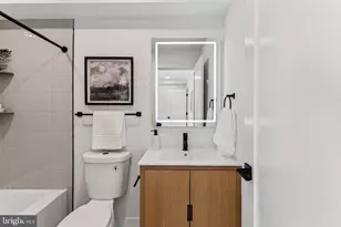739 N Capitol St, Philadelphia, PA 19130 - Photo 29