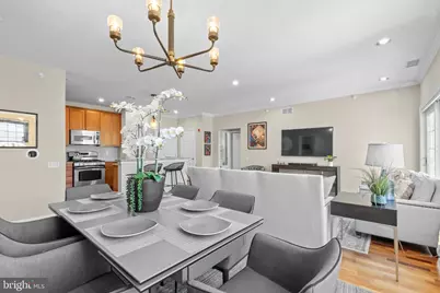 500 Admirals Way #402, Philadelphia, PA 19146 - Photo 11