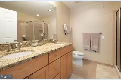 500 Admirals Way #402, Philadelphia, PA 19146 - Photo 21