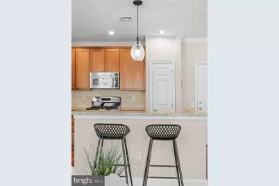 500 Admirals Way #402, Philadelphia, PA 19146 - Photo 7