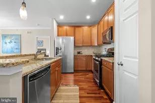 500 Admirals Way, Philadelphia, PA 19146 - Photo 3