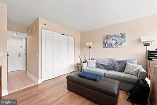 2001 Hamilton St, Philadelphia, PA 19130 - Photo 19