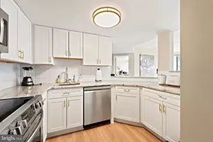 2001 Hamilton St, Philadelphia, PA 19130 - Photo 1