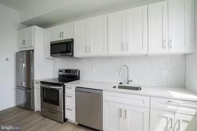 2235 Washington Avenue #UNIT 410, Philadelphia, PA 19146 - Photo 3