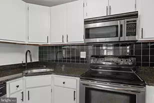 1903 Spruce St, Philadelphia, PA 19103 - Photo 13