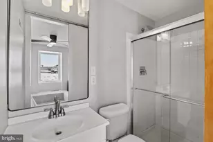 1903 Spruce St, Philadelphia, PA 19103 - Photo 37