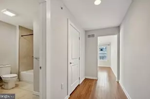 837 N 16th St, Philadelphia, PA 19130 - Photo 11