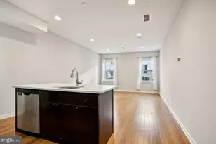 837 N 16th St, Philadelphia, PA 19130 - Photo 11