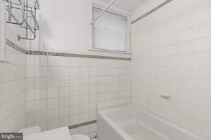 1910 Fairmount Ave, Philadelphia, PA 19130 - Photo 5