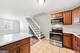 1613 N Philip St, Philadelphia, PA 19122 - Photo 9