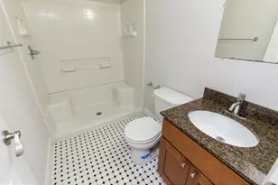 931 N 19th St, Philadelphia, PA 19130 - Photo 11