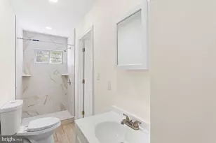 5810 Wakefield St, Philadelphia, PA 19144 - Photo 11