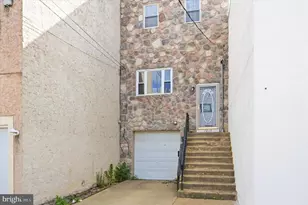 1215 Crease St, Philadelphia, PA 19125 - Photo 3