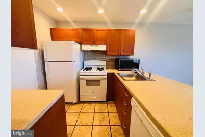 1715 Fitzwater Street #A, Philadelphia, PA 19146 - Photo 5