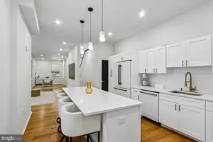 1015 S 47th St, Philadelphia, PA 19143 - Photo 11