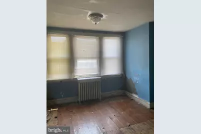 139 W Nedro Avenue, Philadelphia, PA 19120 - Photo 3