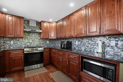 8906 Sylvia Lane, Philadelphia, PA 19115 - Photo 9