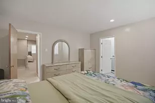 8906 Sylvia Ln, Philadelphia, PA 19115 - Photo 15