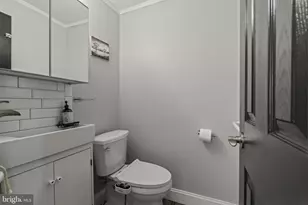 1816 Meribrook Rd, Philadelphia, PA 19151 - Photo 11