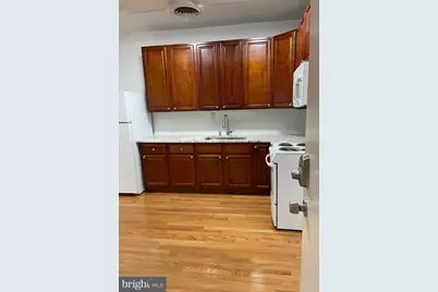 1715 South Street #APT 2, Philadelphia, PA 19146 - Photo 5