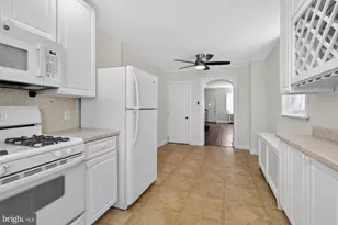2932 E Thompson St, Philadelphia, PA 19134 - Photo 9