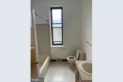 1703 W Diamond Street #2, Philadelphia, PA 19121 - Photo 9