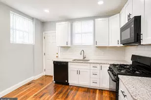 1035 Cantrell St, Philadelphia, PA 19148 - Photo 9