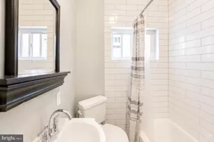 1035 Cantrell St, Philadelphia, PA 19148 - Photo 15