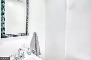 1035 Cantrell St, Philadelphia, PA 19148 - Photo 15