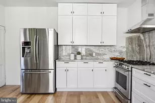 4711 Melrose St, Philadelphia, PA 19137 - Photo 9