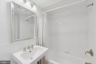 240 S 13th St, Philadelphia, PA 19107 - Photo 11