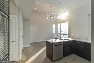 920 N 15th St, Philadelphia, PA 19130 - Photo 77
