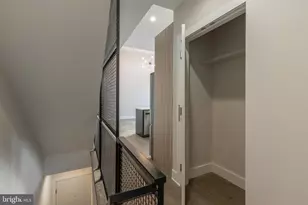 920 N 15th St, Philadelphia, PA 19130 - Photo 23
