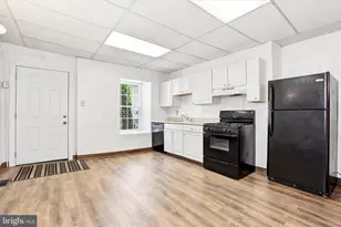 742 N 37th St, Philadelphia, PA 19104 - Photo 17