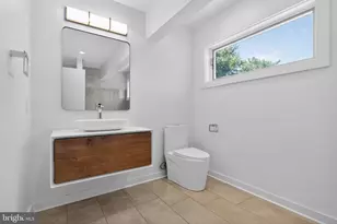 869 Corinthian Ave, Philadelphia, PA 19130 - Photo 17