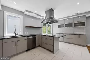 869 Corinthian Ave, Philadelphia, PA 19130 - Photo 1