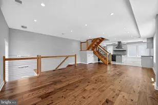 869 Corinthian Ave, Philadelphia, PA 19130 - Photo 9