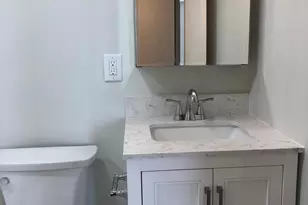 220 Locust St, Philadelphia, PA 19106 - Photo 11