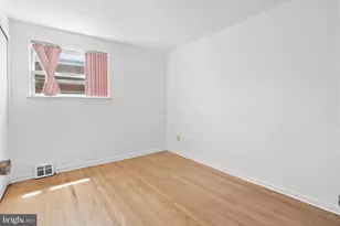 2731 Tolbut St, Philadelphia, PA 19152 - Photo 7