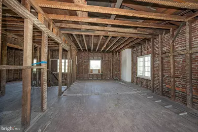 5 E Chestnut Hill Avenue, Philadelphia, PA 19118 - Photo 15