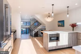 922 S Bonsall St, Philadelphia, PA 19146 - Photo 9