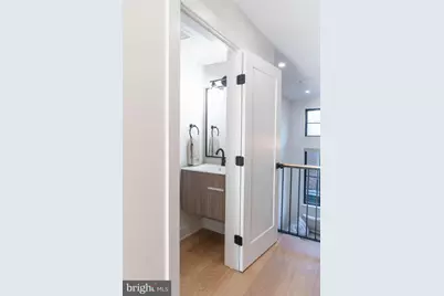 922 S Bonsall Street, Philadelphia, PA 19146 - Photo 15