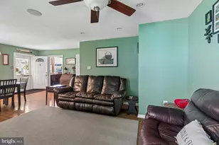 918 Griffith St, Philadelphia, PA 19111 - Photo 9