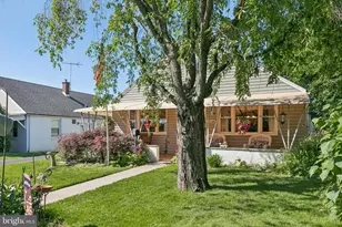 918 Griffith St, Philadelphia, PA 19111 - Photo 5