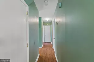 918 Griffith St, Philadelphia, PA 19111 - Photo 25