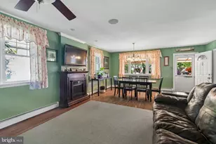 918 Griffith St, Philadelphia, PA 19111 - Photo 13